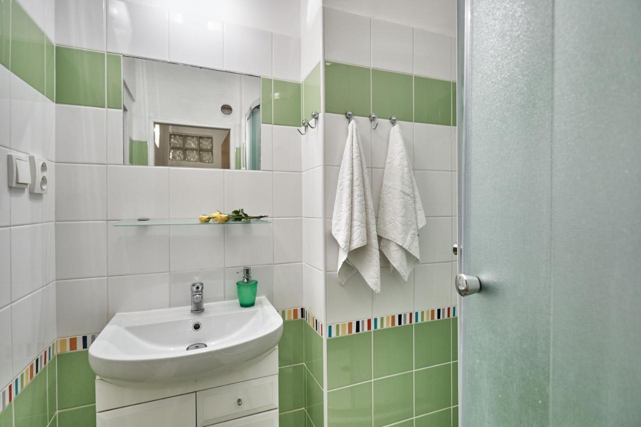 Apartment U Medvidka การ์โลวีวารี ภายนอก รูปภาพ